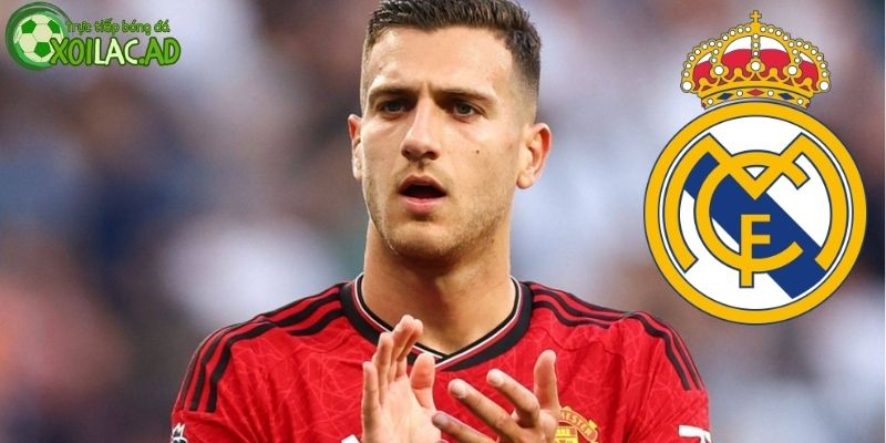 Real săn Diogo Dalot Real săn Diogo Dalot